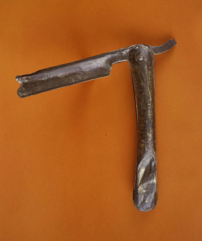 Artist unidentified, “Tin Razor Blade,” Found in Vermont, 1880–1900, Tin, 2 × 1 3/4 × 15 in., C…