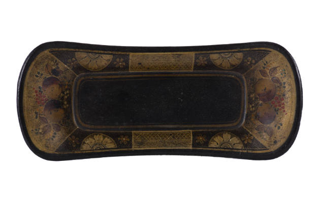 Artist unidentified, “Snuffers tray”, Wolverhampton, England, 1850, Paint on metal, 10 7/16 x 4…