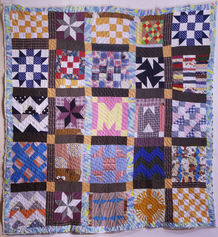 Everybody Quilt
Mary Maxtion
Photo by Scott Bowron