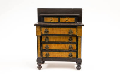 Artist unidentified, Chest of Drawers, Possibly Maine, c. 1830, Paint on wood, 19 x 11 x 7 in.,…