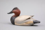 Artist unidentified, “Canvasback Drake”, Maryland, 1940, Paint on wood with glass eyes, 7 1/4 ×…