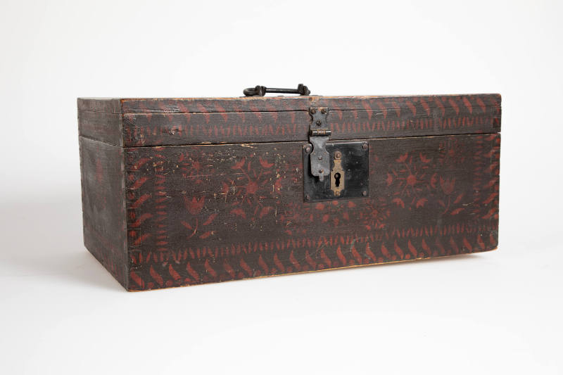 Artist unidentified, “Box”,  Probably New England, 1825 - 1840, Paint on wood with stenciling w…