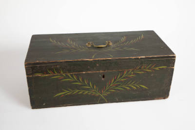 Artist unidentified, “Box”,  Probably New England, 1825 - 1840, Paint on wood, 6 1/2 × 18 × 9 i…