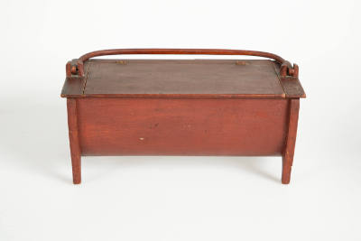 Artist unidentified, “Shaker Sewing Box”,  Canterbury, New Hampshire, 1800–1900, Maple, 5 x 11 …