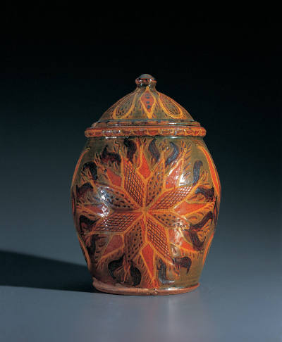 Covered Jar with Star Decoration
Solomon Grimm
Photo © 2000 John Bigelow Taylor