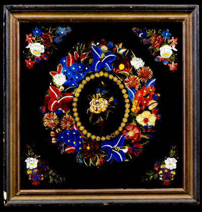 Patriotic Wreath of Flowers with Corner Motifs
Artist unidentified
United States
c. 1880–191…