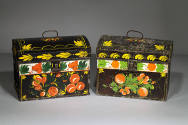 Artist unidentified, “Trunk,” Eastern United States, c. 1815-1835, Paint on asphaltum over tinp…