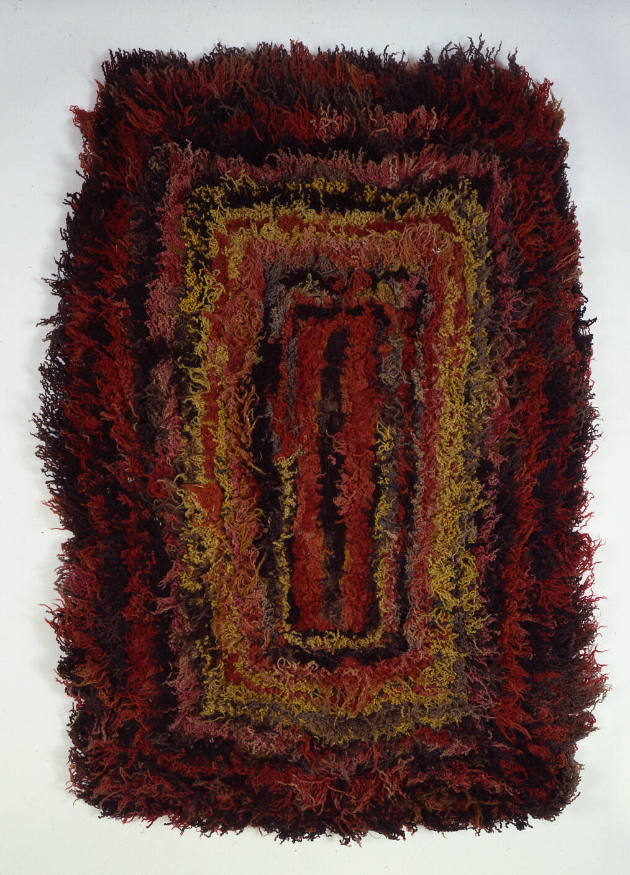 Artist unidentified, “Shag Rug,” Kentucky, Late nineteenth century, Wool on burlap, 49 × 33 1/2…