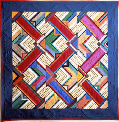 Bittersweet XII
Nancy Crow; quilted by Velma Brill
Photo by Scott Bowron