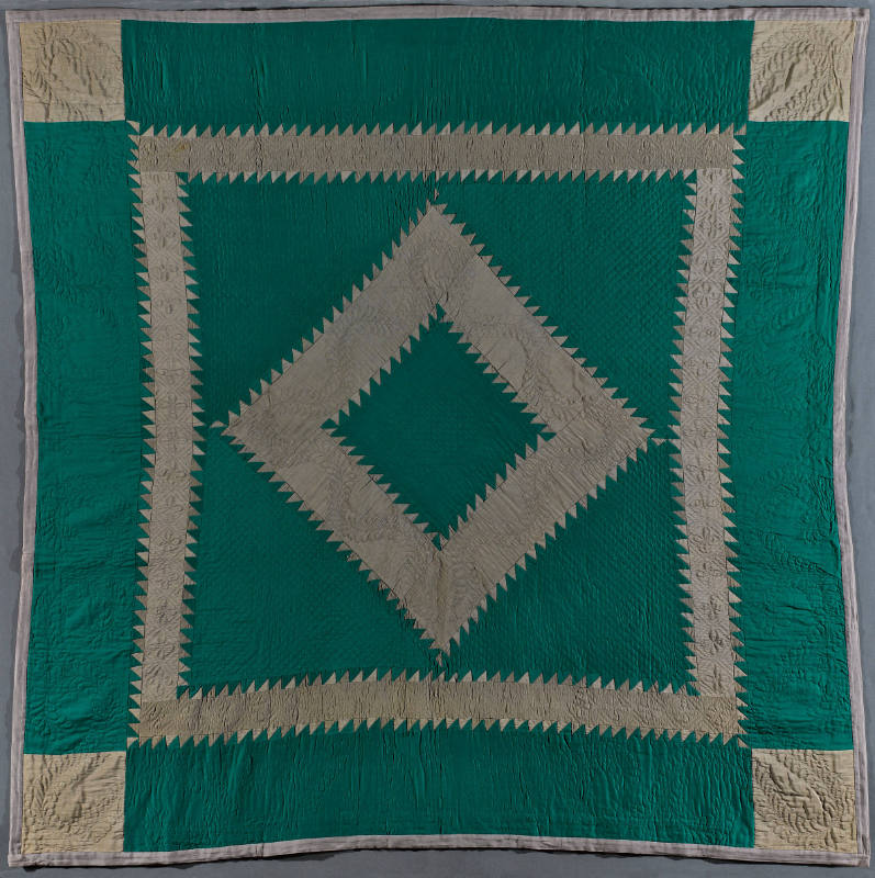 Sawtooth Diamond in the Square Quilt
Artist unidentified
Photo by Gavin Ashworth