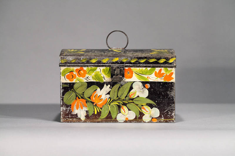 Artist unidentified, “Trunk”, Eastern United States, 19th Century, Paint on tinplate, 6 1/8 x 9…