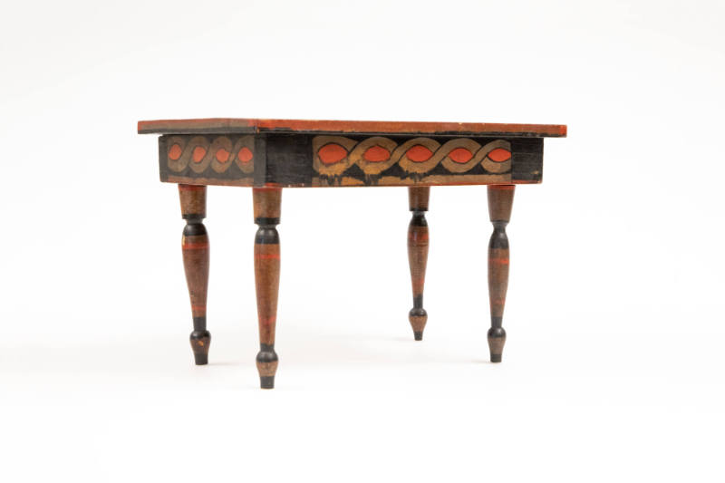 Artist unidentified, Table, United States, 1800–1826, Paint on pine, 9 x 14 x 10 in., Gift of t…