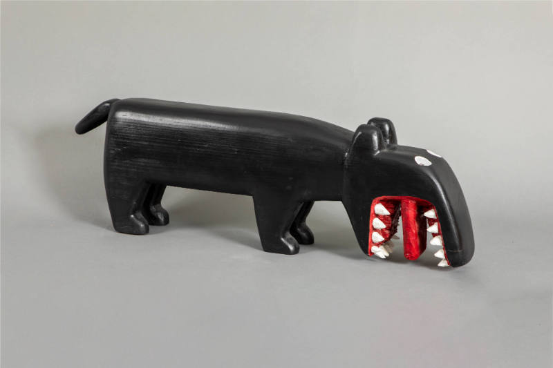 Minnie Adkins, “Bear”, Isonville, Kentucky, United States, 2000, Paint on wood, 14 x 38 x 7 in.…