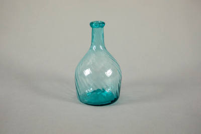 Artist unidentified, “Bottle”, Zanesville, Ohio, United States, Mid-19th century, Glass, 8 x 4 …
