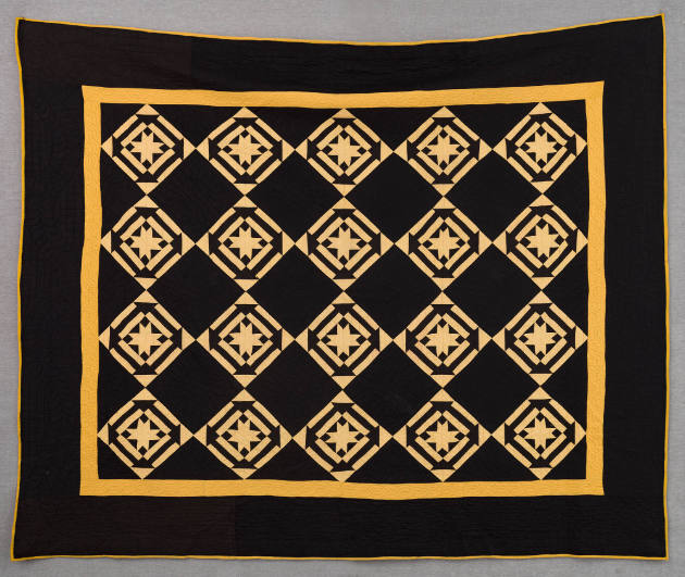 Mrs. Menno Yoder, “Hole in the Barn Door Variation Quilt”, Emma, Indiana, United States, 1920–1…