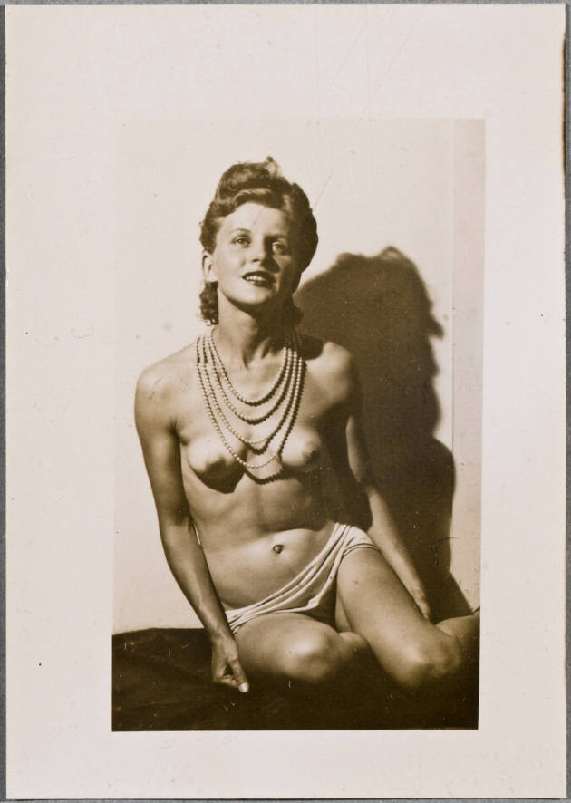 Untitled 
Eugene Von Bruenchenhein (1910–1983)
Milwaukee
c. 1940s–mid-1950s
Gelatin silver …