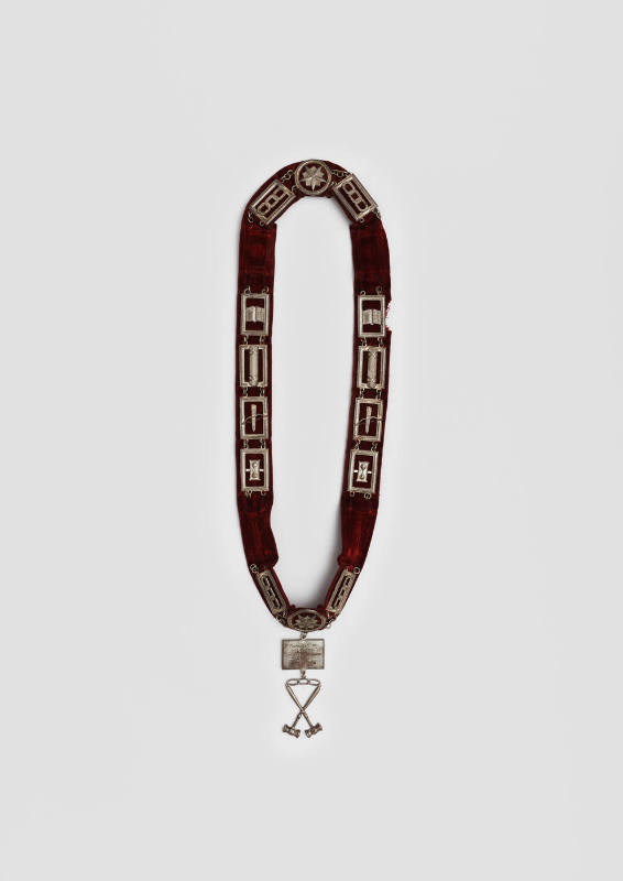 Independent Order of Odd Fellows Collar
Artist unidentified
Photo by José Andrés Ramírez