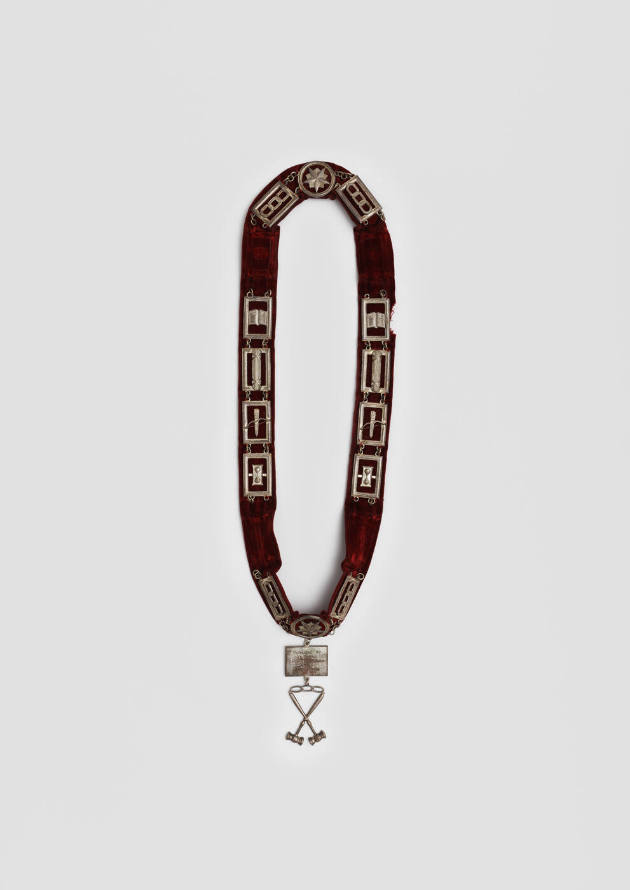 Independent Order of Odd Fellows Collar
Artist unidentified
Photo by José Andrés Ramírez