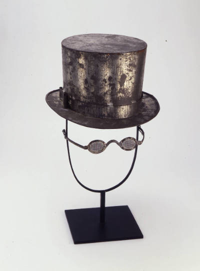 Anniversary Tin: Top Hat
Artist unidentified
Photo by John Parnell
